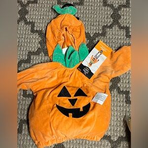 Hyde And Eek Halloween Pumpkin Costume 12-18 month toddlers